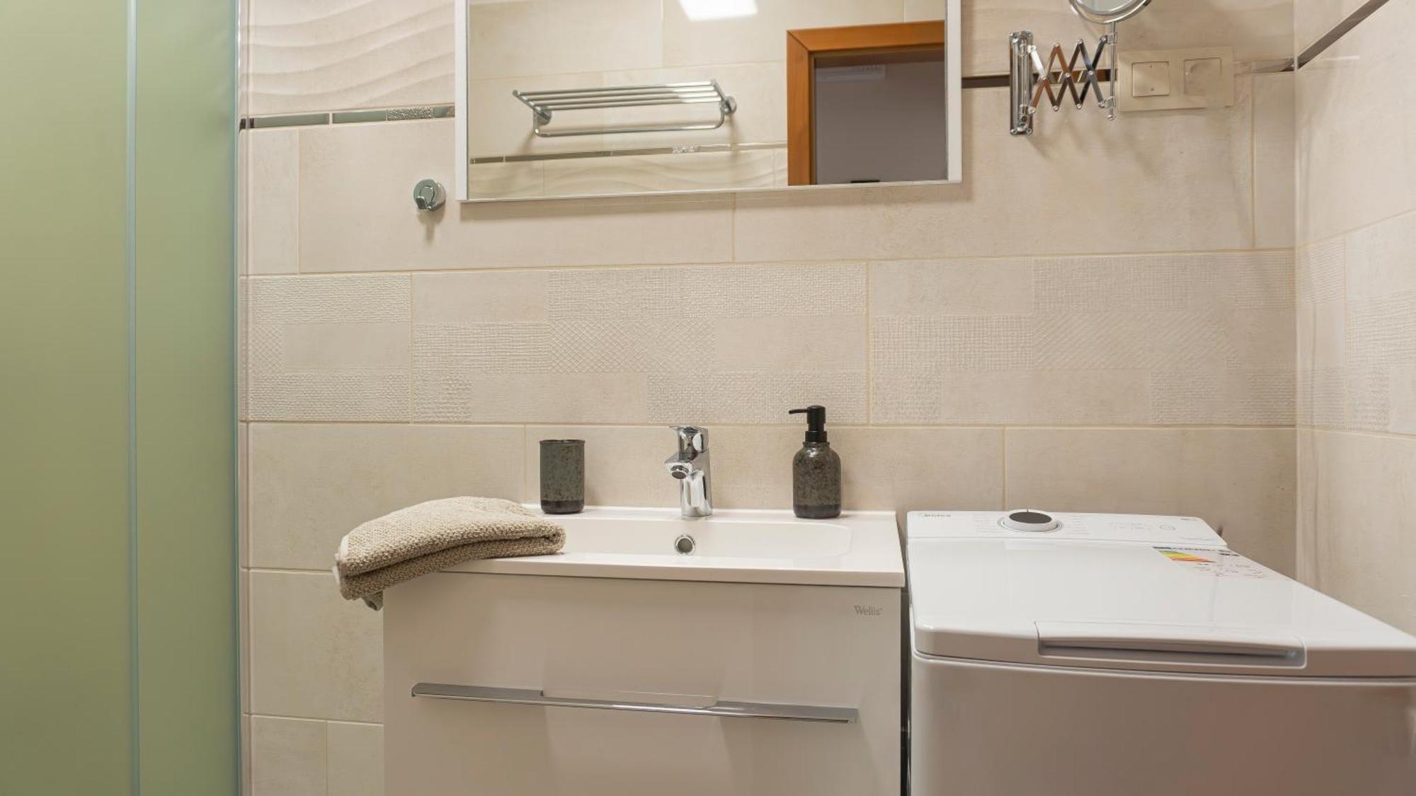 Thermal Irisz Apartman Kiskunhalas Luaran gambar