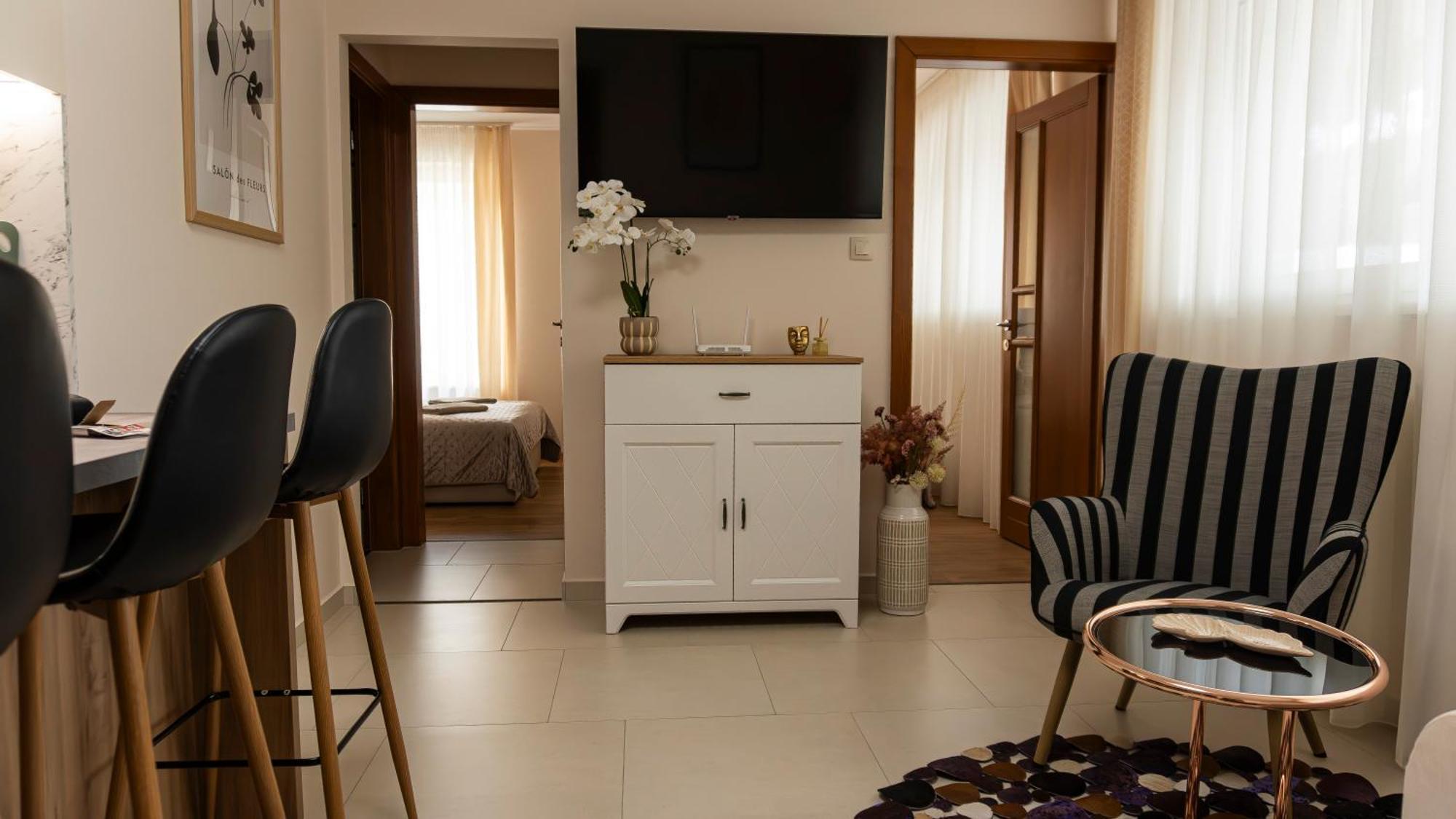 Thermal Irisz Apartman Kiskunhalas Luaran gambar